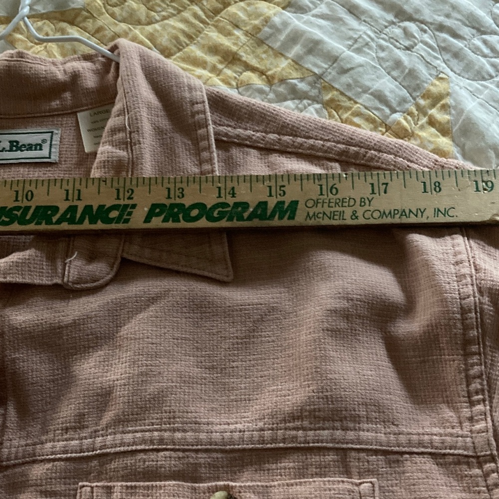 L.L. Bean womens 100% cotton short sleeve button down shirt Made in USA Large - Picture 6 of 8